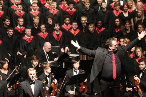 UNITY — Randall Frye, assistant choir director, and the music program are applauded by the audience during Gala on Nov. 1. Kaileb Ordiway stood among his peers at his first Gala as a freshman. “It was really cool to listen to everyone’s part as we were singing,” Ordiway said. 