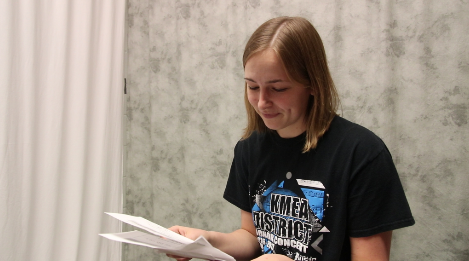 Seniors read freshman letters