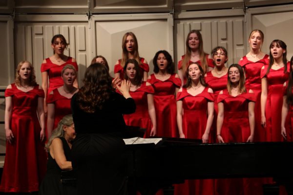 District makes neglectful decision to cut choir staff