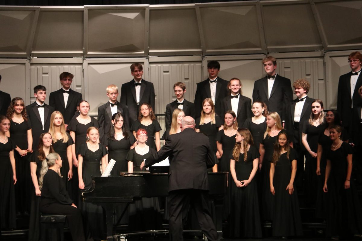 LHS A Cappella joins invitational choir